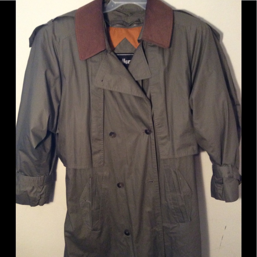 Lined windbreaker rain jacket🌛🌑🌜